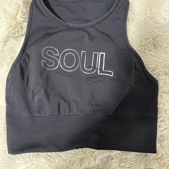 Lululemon sports bra - Picture 3 of 3